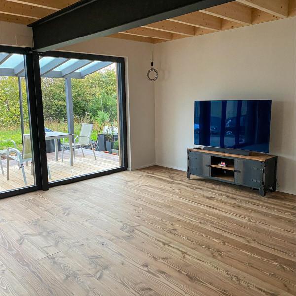 Douglasie_Massiv_Dom Outback