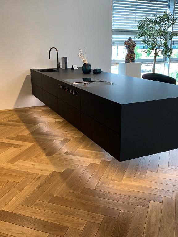 Fischgrätparkett Eiche Black-Forest-21