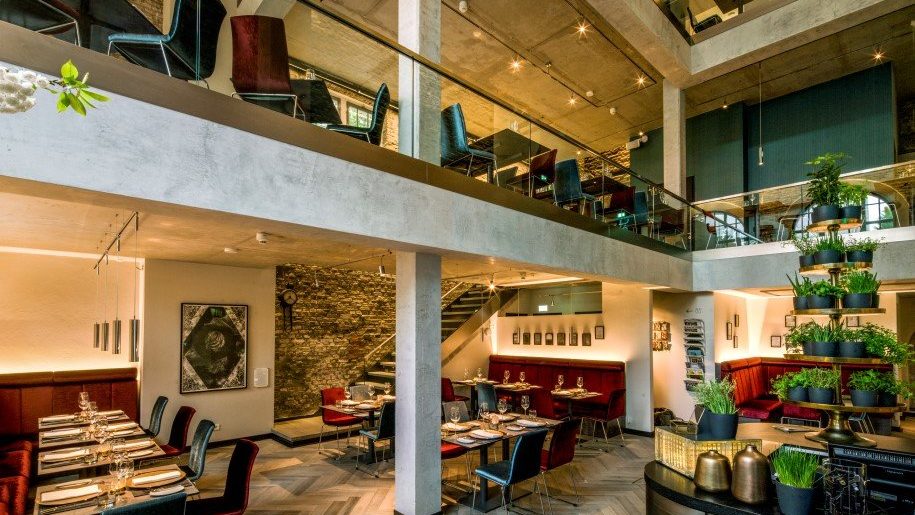 Fischgrätparkett Dom-France