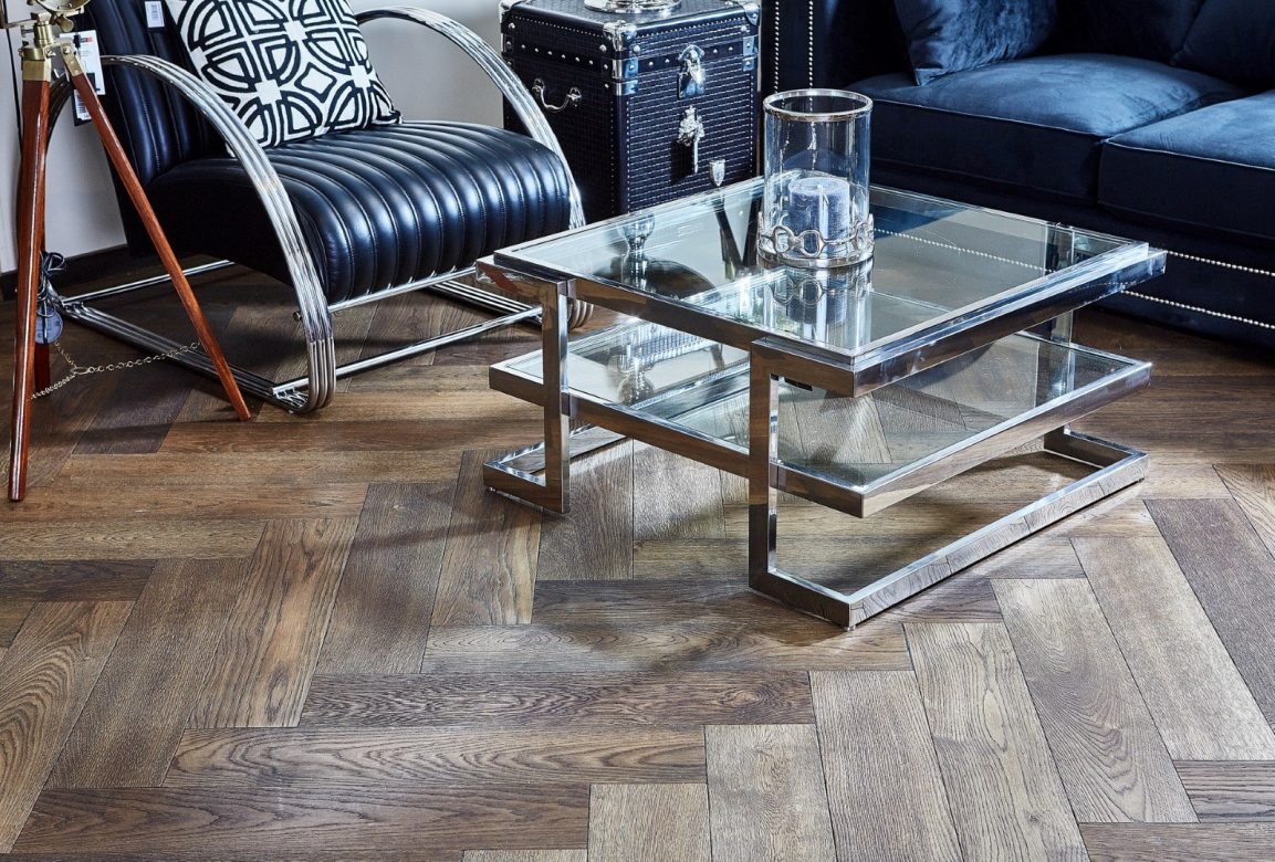 Fischgrätparkett_Dom-Altholz_Bauarena_Parkett_1.1