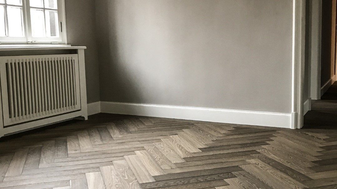 Fischgrätparkett Eiche Dom-Gamsleder