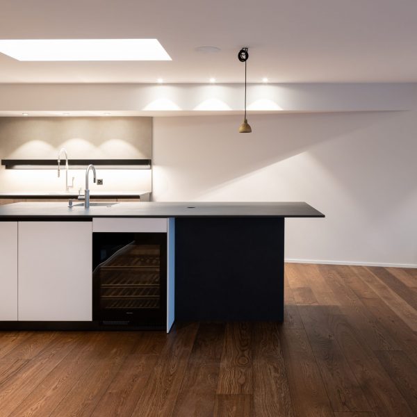 LHD Dom-Antic_Premium