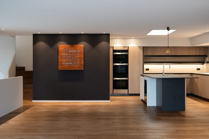 LHD Dom-Antic_Premium