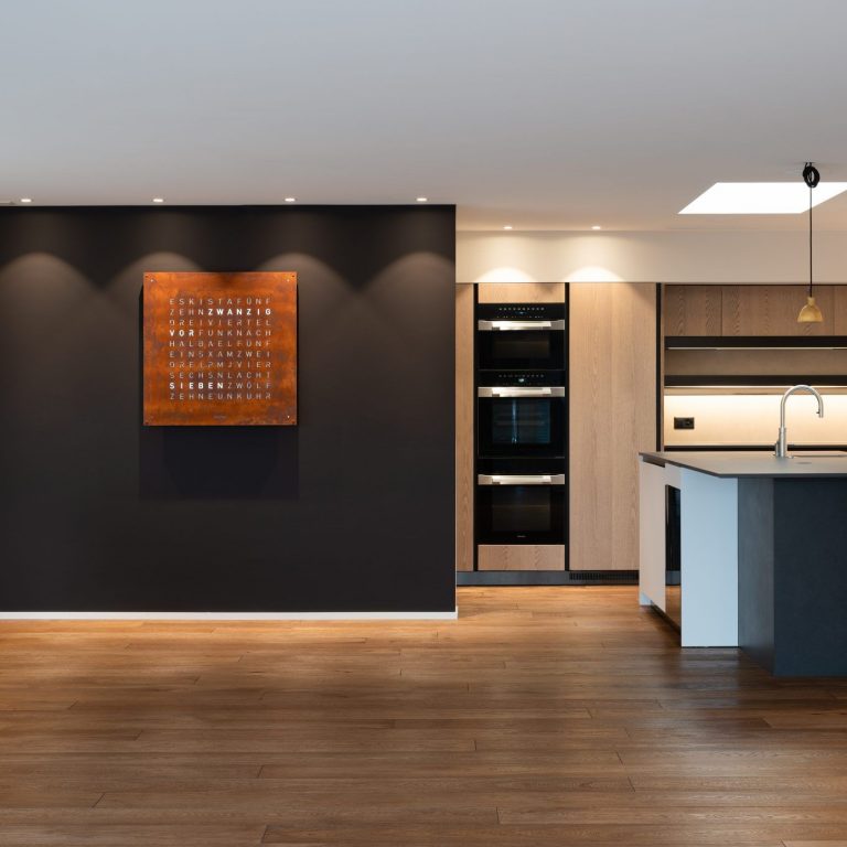 LHD Dom-Antic_Premium