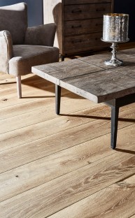 Landhausdielen Chalet-Stubeneiche Bauarena