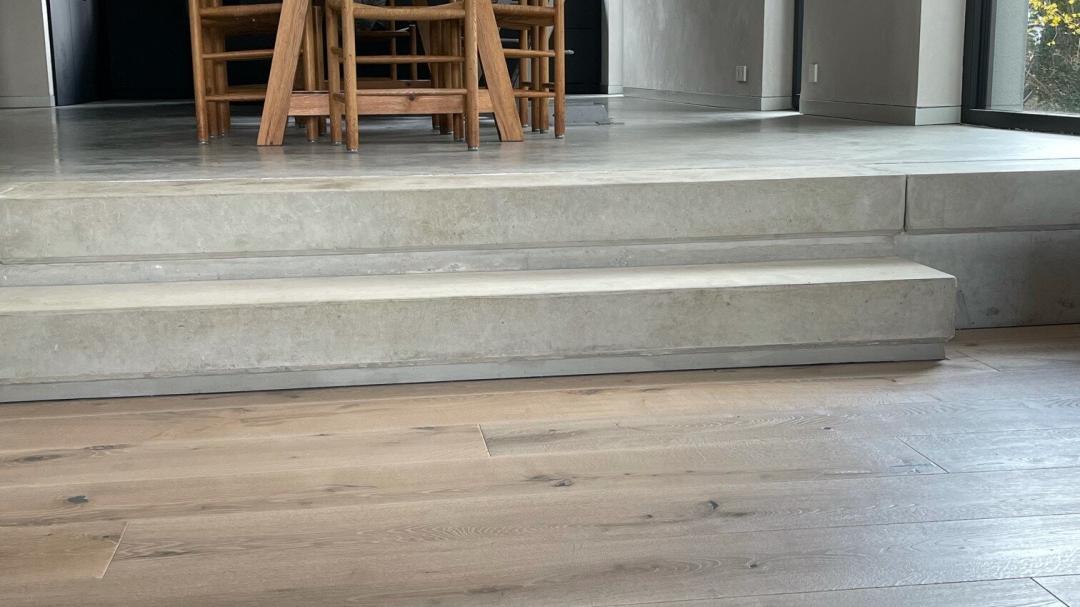 Massivholzdielen Eiche Dom-Betongrau