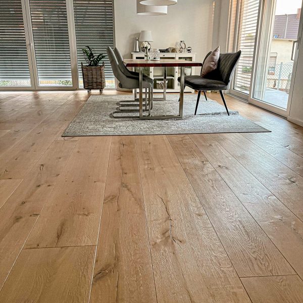 Schlossdielen Chalet-Savanne