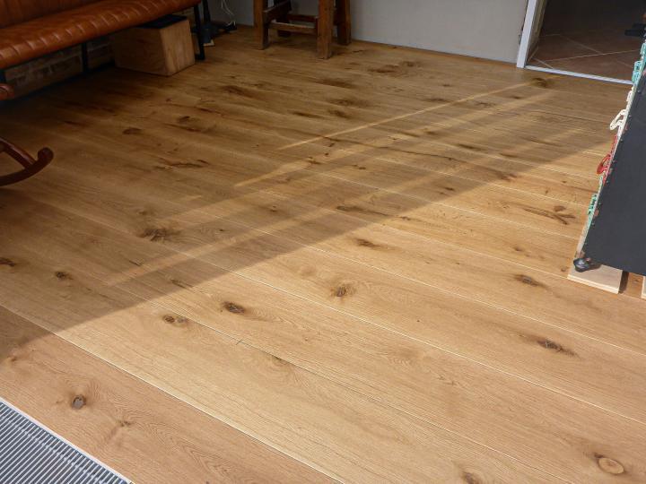 Schlossdielen Dom-Honig Titan