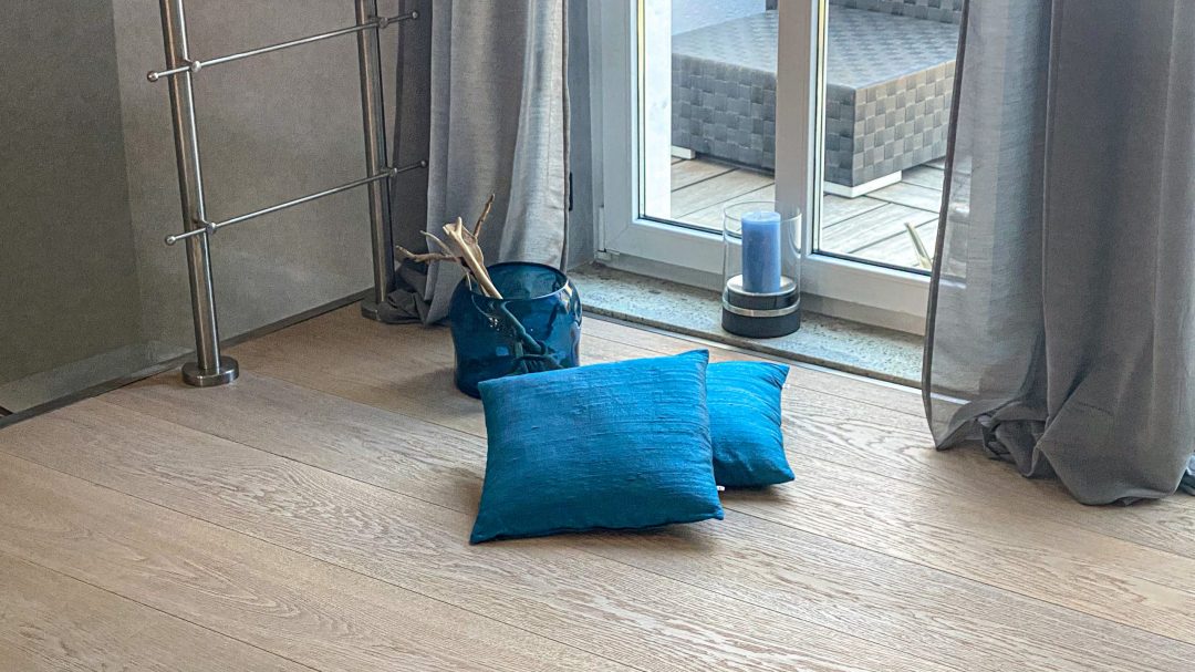 Schlossdielen Dom-soft Elfenbein 17 - Premium Auslese