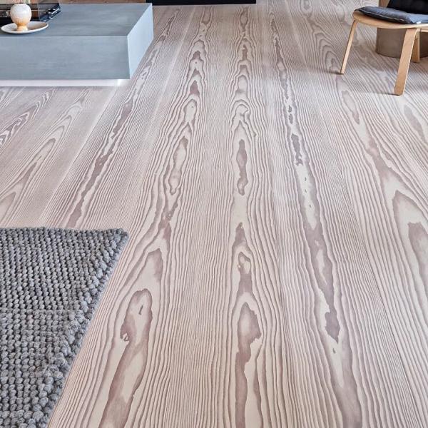 Schlossdielen Douglasie Korn-selbst geölt_Premium Auslese