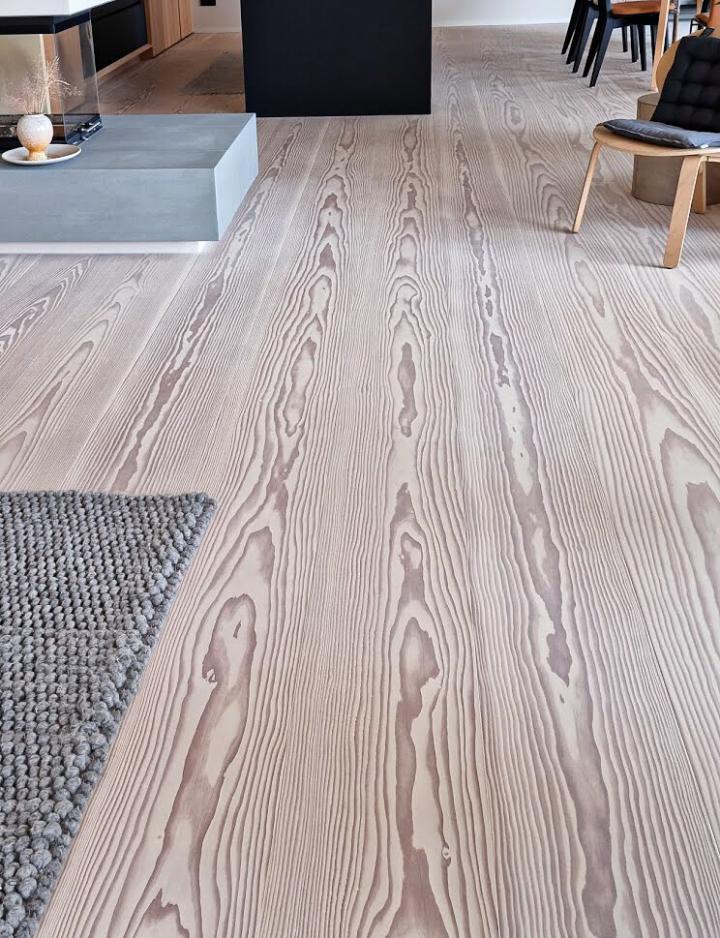 Schlossdielen Douglasie Korn-selbst geölt_Premium Auslese