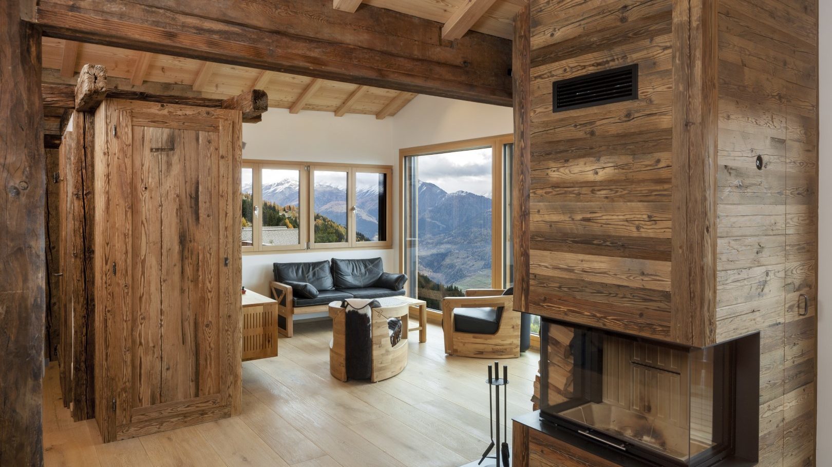 Schlossdielen Eiche Loft-Nebel | Fotograf Thomas Andenmatten