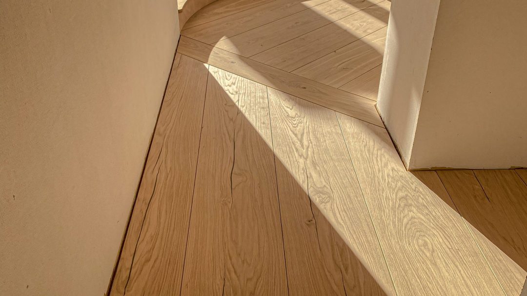 Schlossdielen Korn-Roh