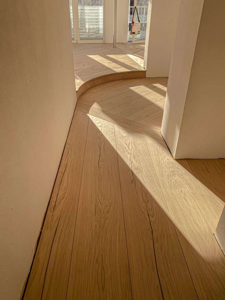 Schlossdielen Korn-Roh