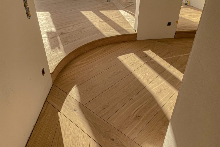 Schlossdielen Korn-Roh