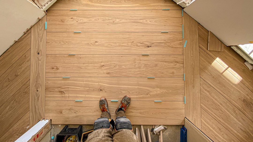 Schlossdielen Korn-Roh