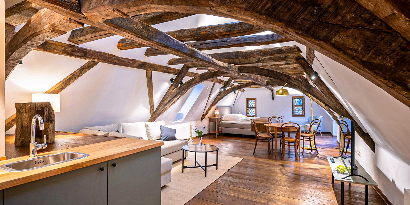 Schlossdielen Massiv_Dom-Tabacco20