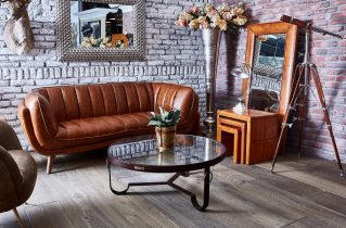 Schlossdielen Chalet-Gamsleder Bauarena Parkett