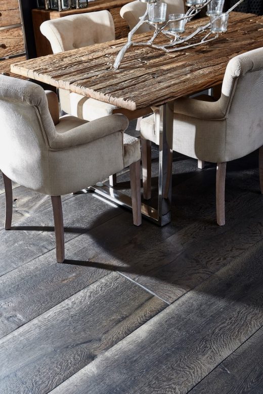 Schlossdielen Chalet-Tinte Bauarena Parkett