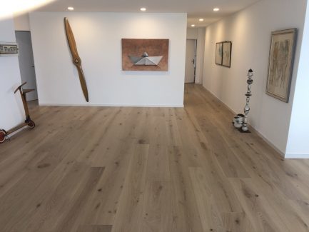 Schlossdielen Eiche gebürstet - Elfenbein 2017